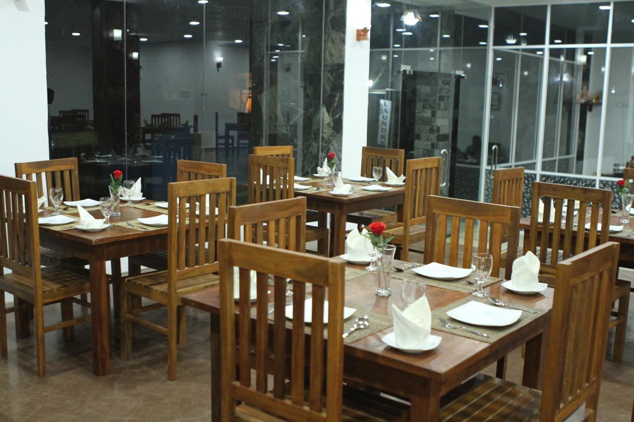 Hotel City Grand Ела Екстериор снимка
